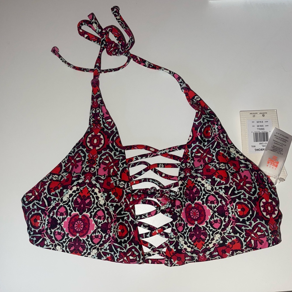 NWT BILLABONG SWIM TOP